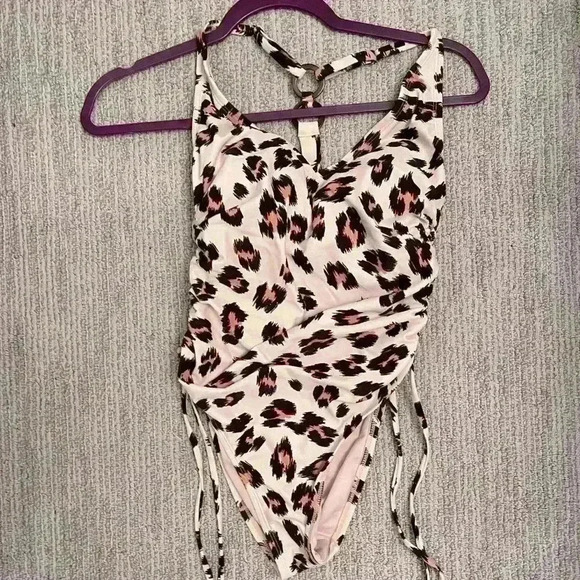 NWOT SMALL CHEETAH/LEOPARD BATHING SUIT ONE PIECE - Picture 1 of 5